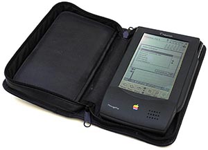 Apple Newton con case di protezione